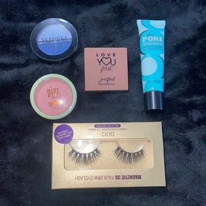 🎀5 piece brand new makeup bundle!